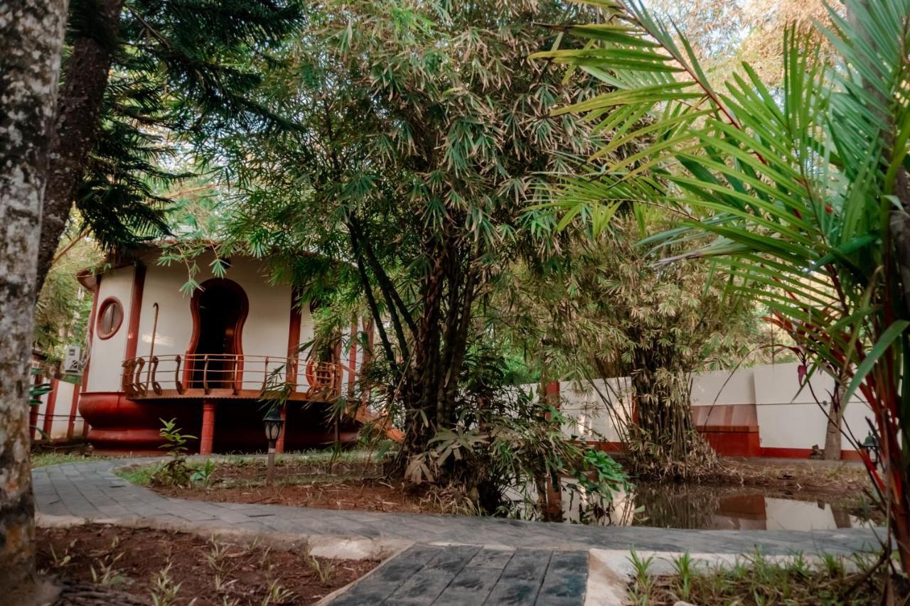Eden Garden By Cliff Way Hotel Varkala Kültér fotó