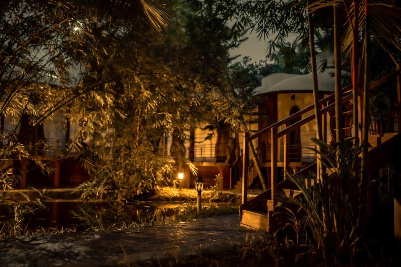 Eden Garden By Cliff Way Hotel Varkala Kültér fotó