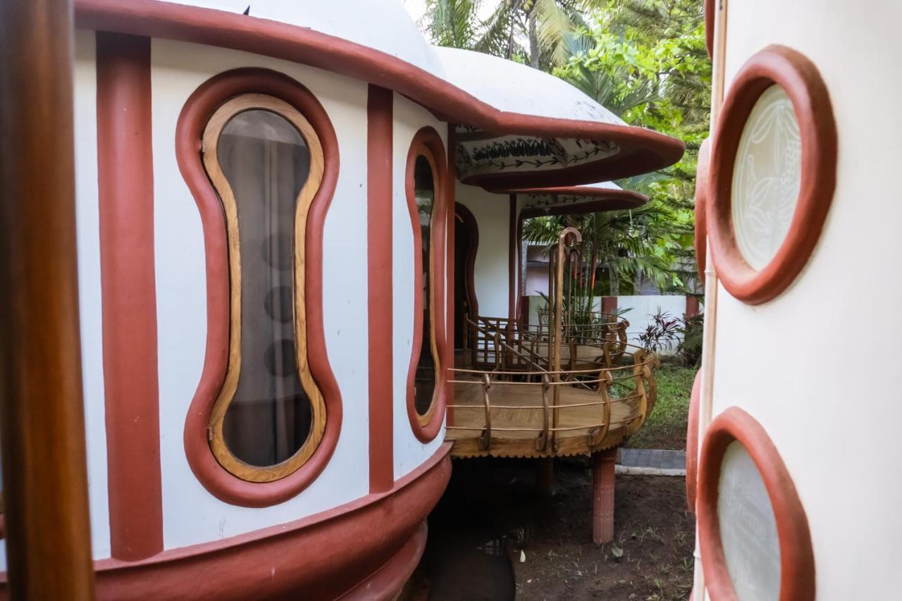 Eden Garden By Cliff Way Hotel Varkala Kültér fotó